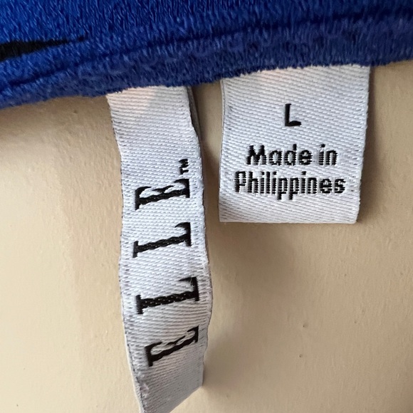 ELLE Blue and Black Stripe Bell Sleeve Top Size Large - Picture 6 of 9